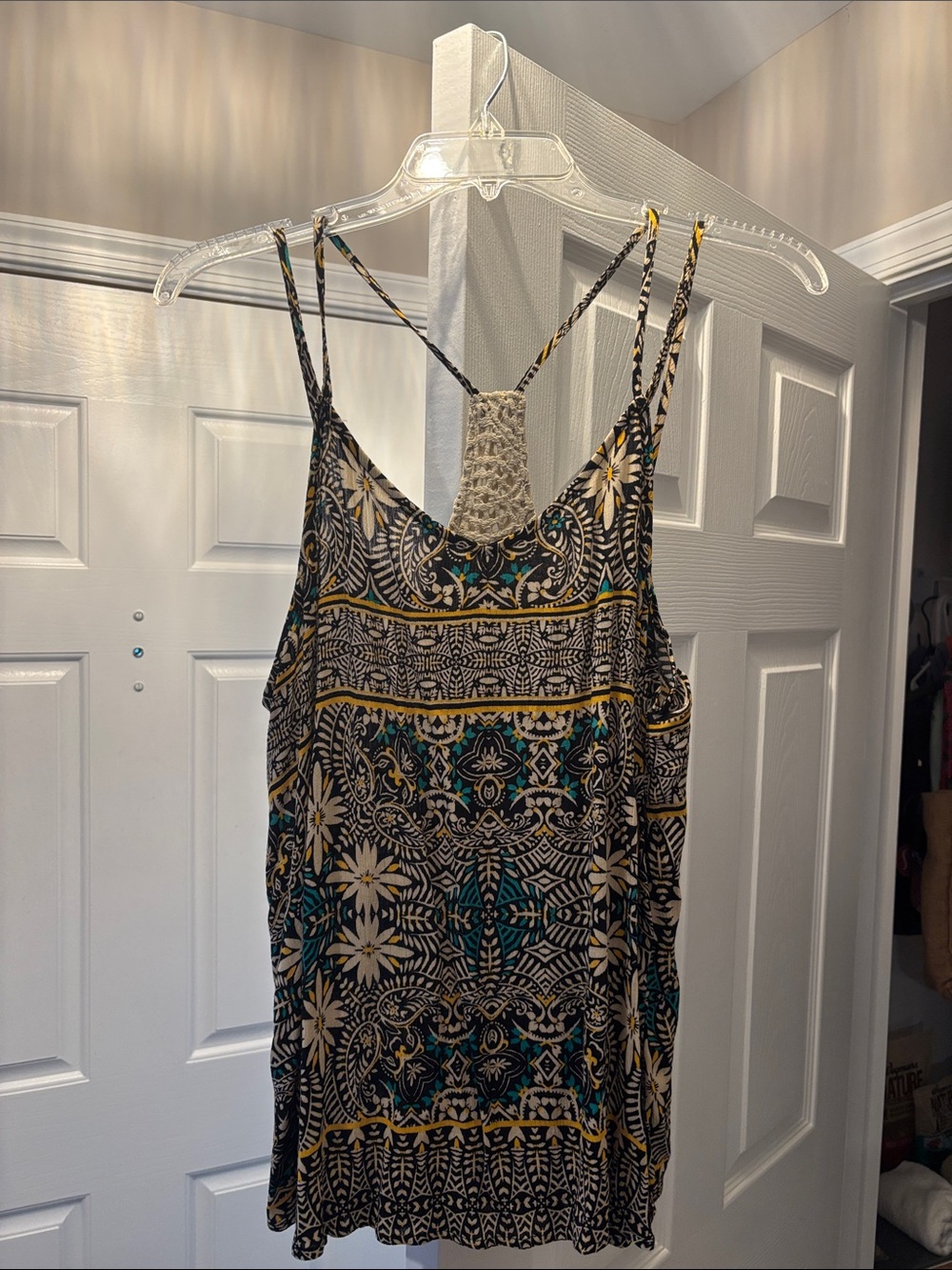 Xhilaration Black, Cream & Teal Printed Lace-Back Tank Top